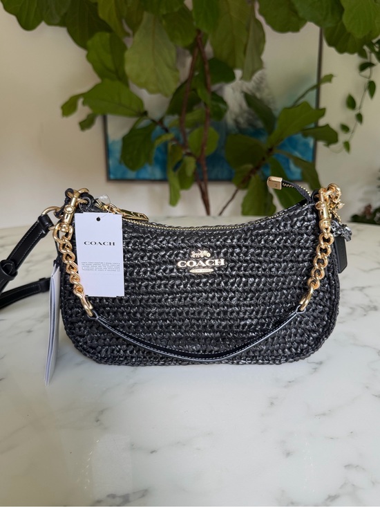 Coach Handbags - NWT Coach Teri Shoulder Crossbody Bag In Woven Straw & Leather Gold Black CBI17